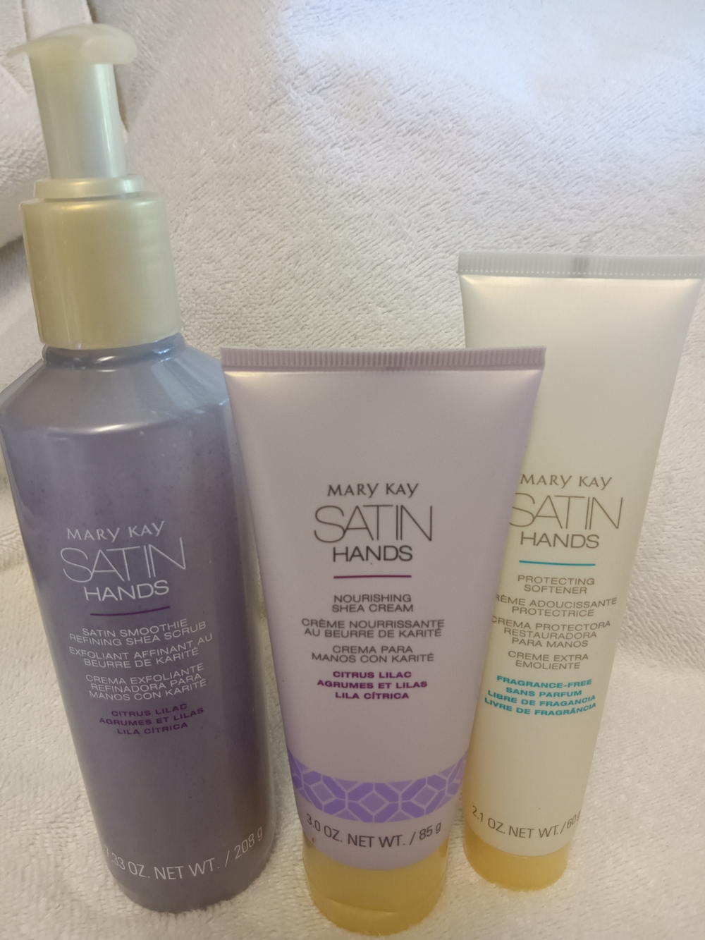 Mary Kay Satin Hands Trio - Lavender & Cream